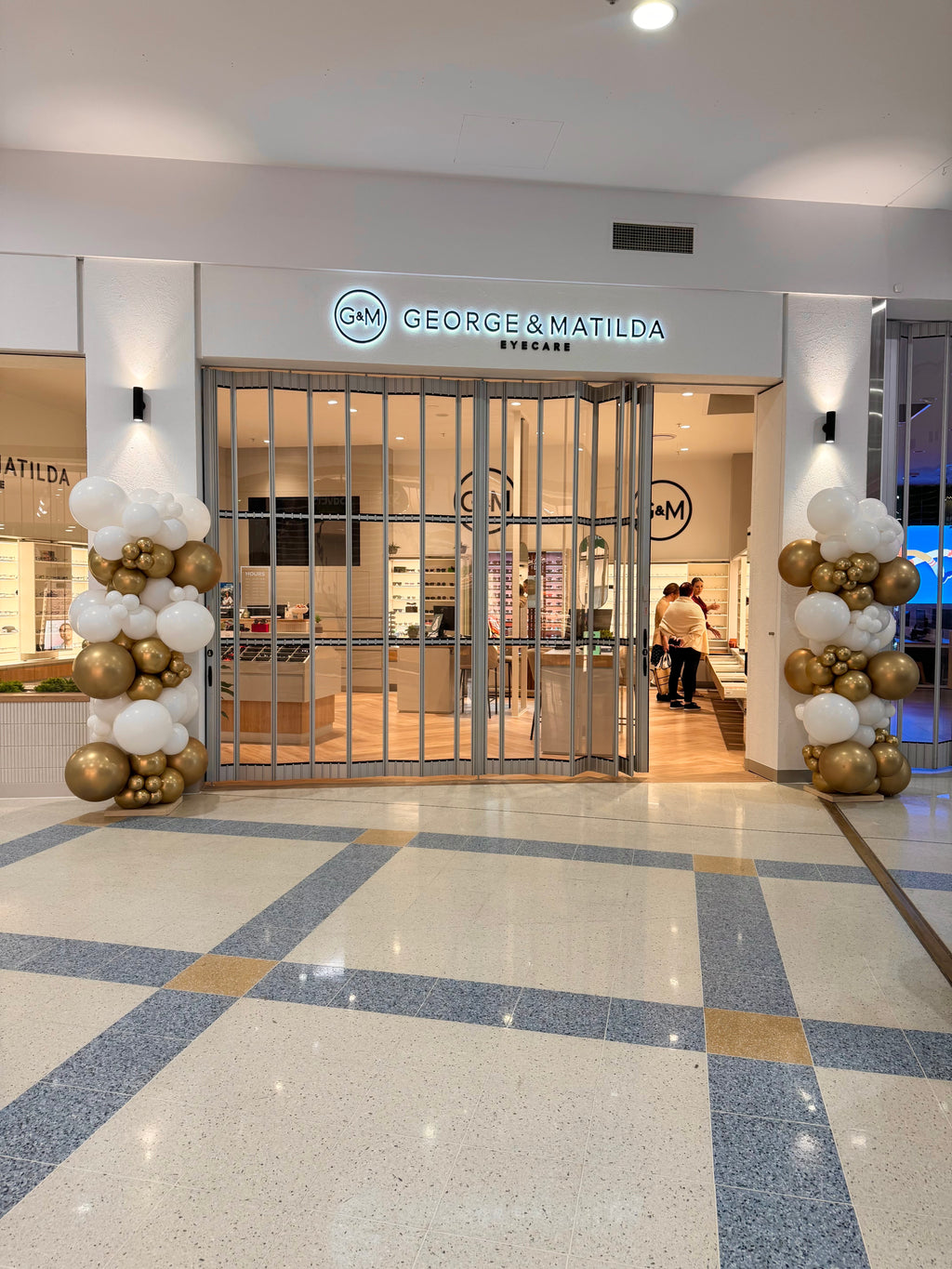 Colourful balloon arch for birthday, wedding, or corporate event styling across Brisbane, Gold Coast & Sunshine Coast

Custom balloon arch installation for luxury events, styled for unforgettable celebrations in Brisbane & Gold Coast

Elegant balloon arch for weddings and milestone parties, designed for Gold Coast, Brisbane, and Sunshine Coast events

Large-scale balloon arch as a statement décor piece for Brisbane, Gold Coast & Sunshine Coast celebrations

Personalised balloon arch styling for birthdays,Cu