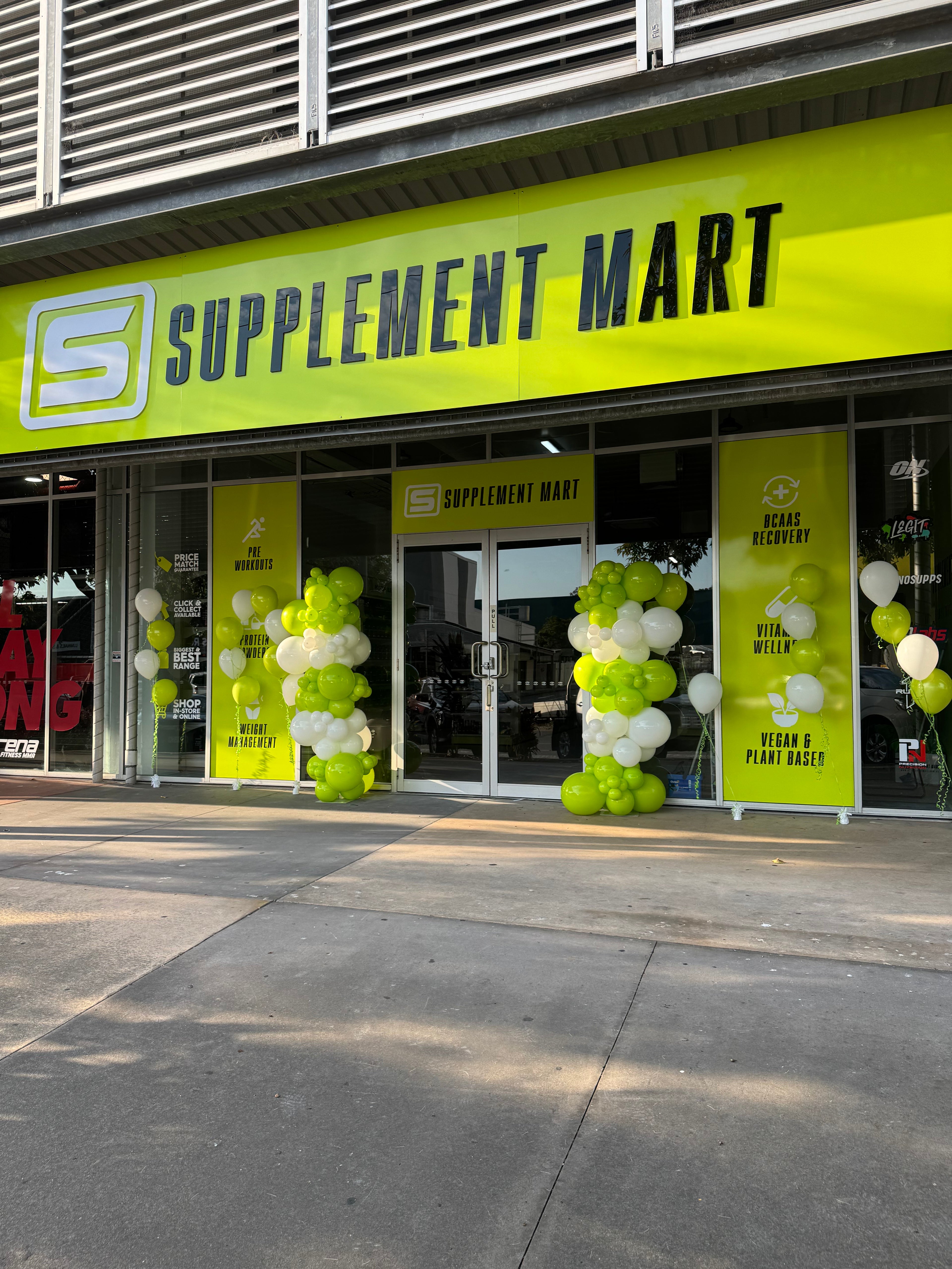 Custom balloon columns for store openings across Brisbane & Gold Coast, designed to attract attention and celebrate grand openings.”

“Vibrant balloon columns for Brisbane & Gold Coast store front openings, perfect for creating a memorable and welcoming display.”

“Luxury balloon columns for store openings in Brisbane & Gold Coast, styled to impress and enhance celebrations.