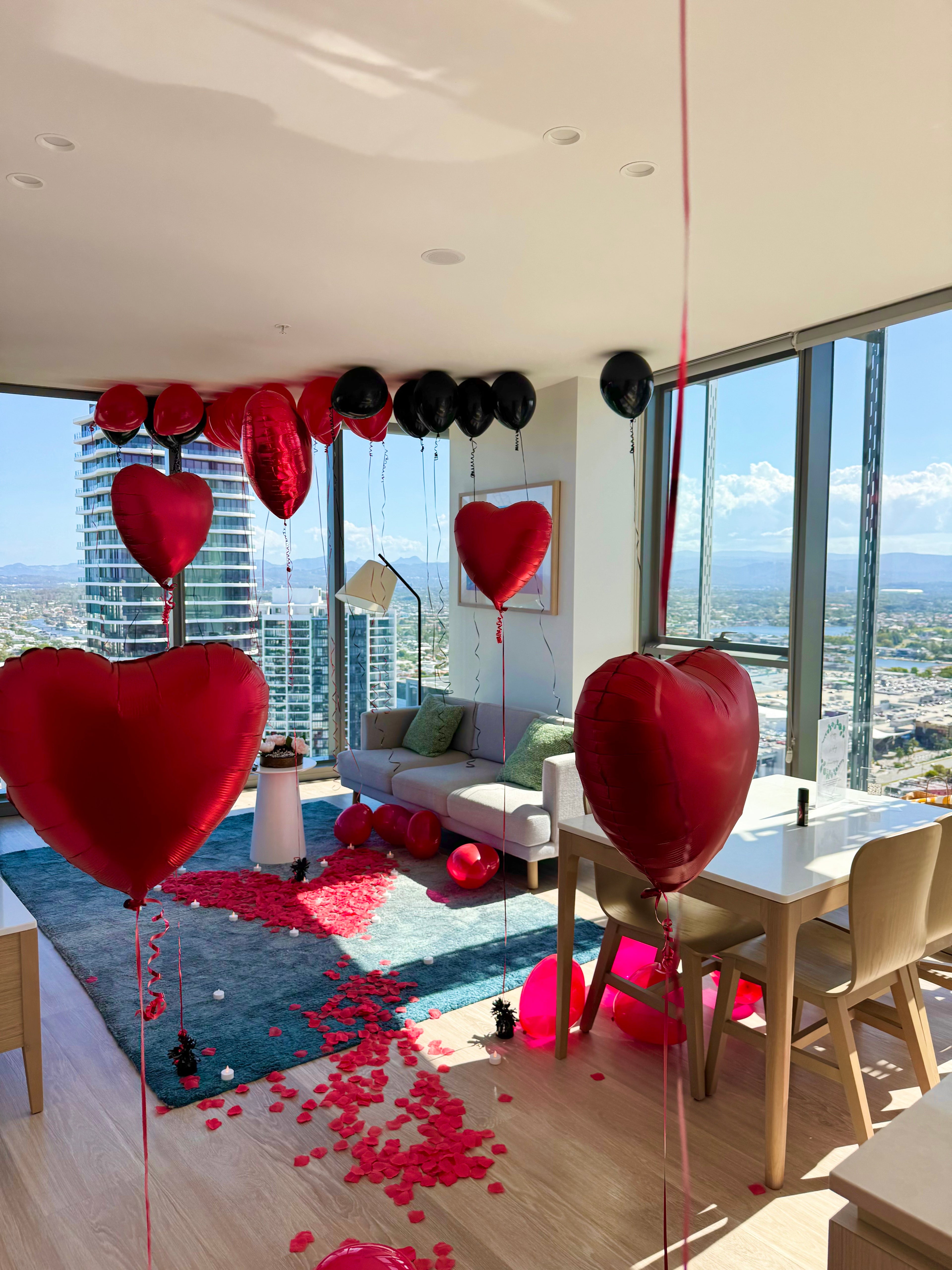Luxury balloon styling inside a Brisbane hotel room for birthday or anniversary surprise

Gold Coast hotel room balloon installation creating a picture-perfect surprise moment

Sunshine Coast hotel room balloon décor styled for a luxury celebration