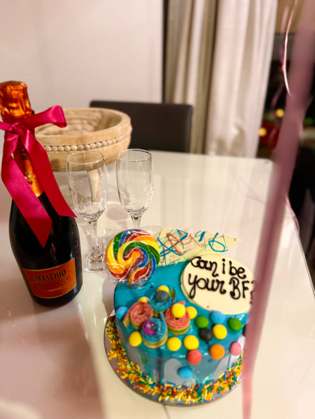 Valentine’s Day gifts and surprise setups in Brisbane & Gold Coast with romantic balloons, florals, and personalised styling for unforgettable moments.